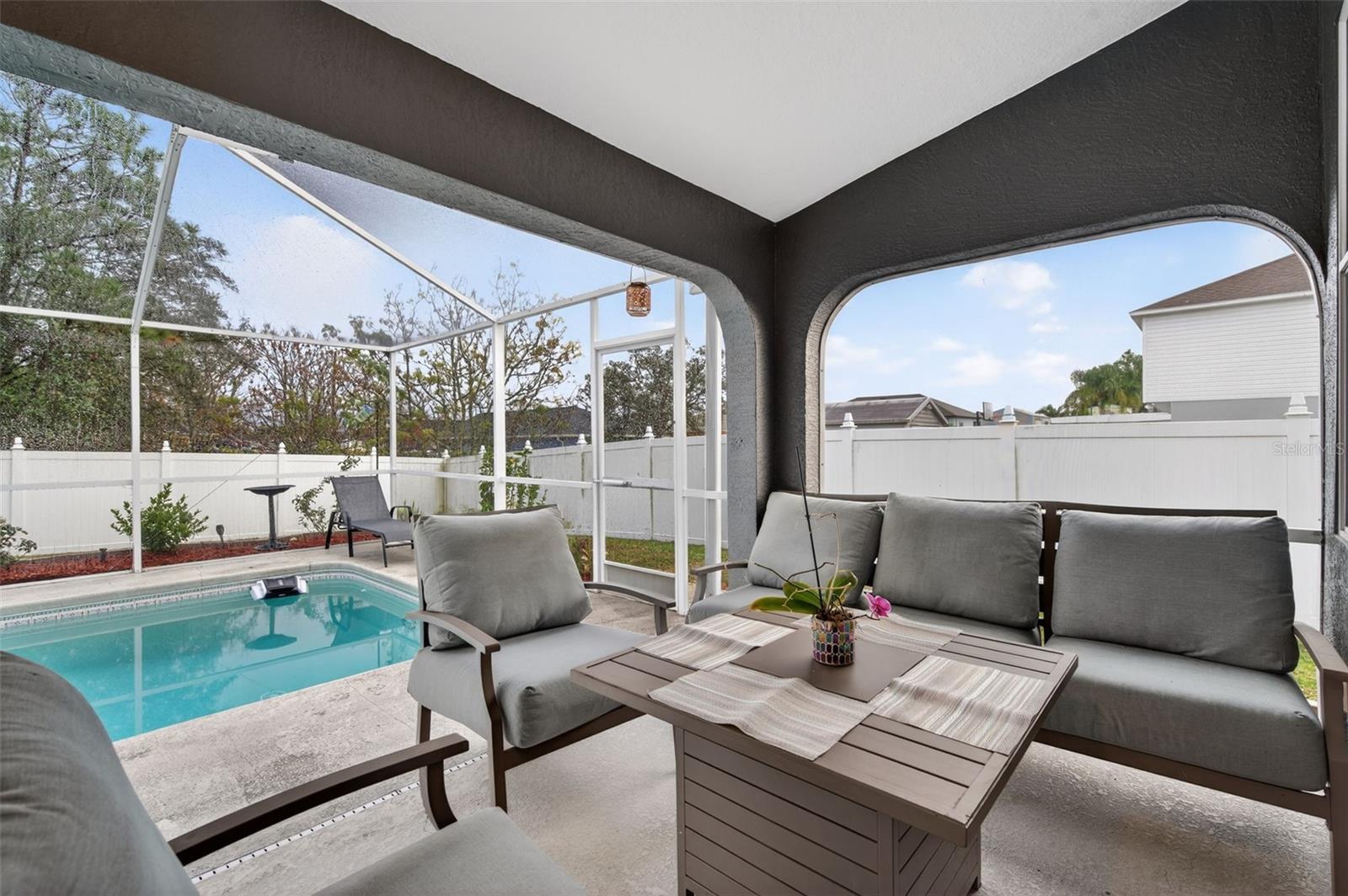 Listing photo id 45 for 4156 Candler Avenue