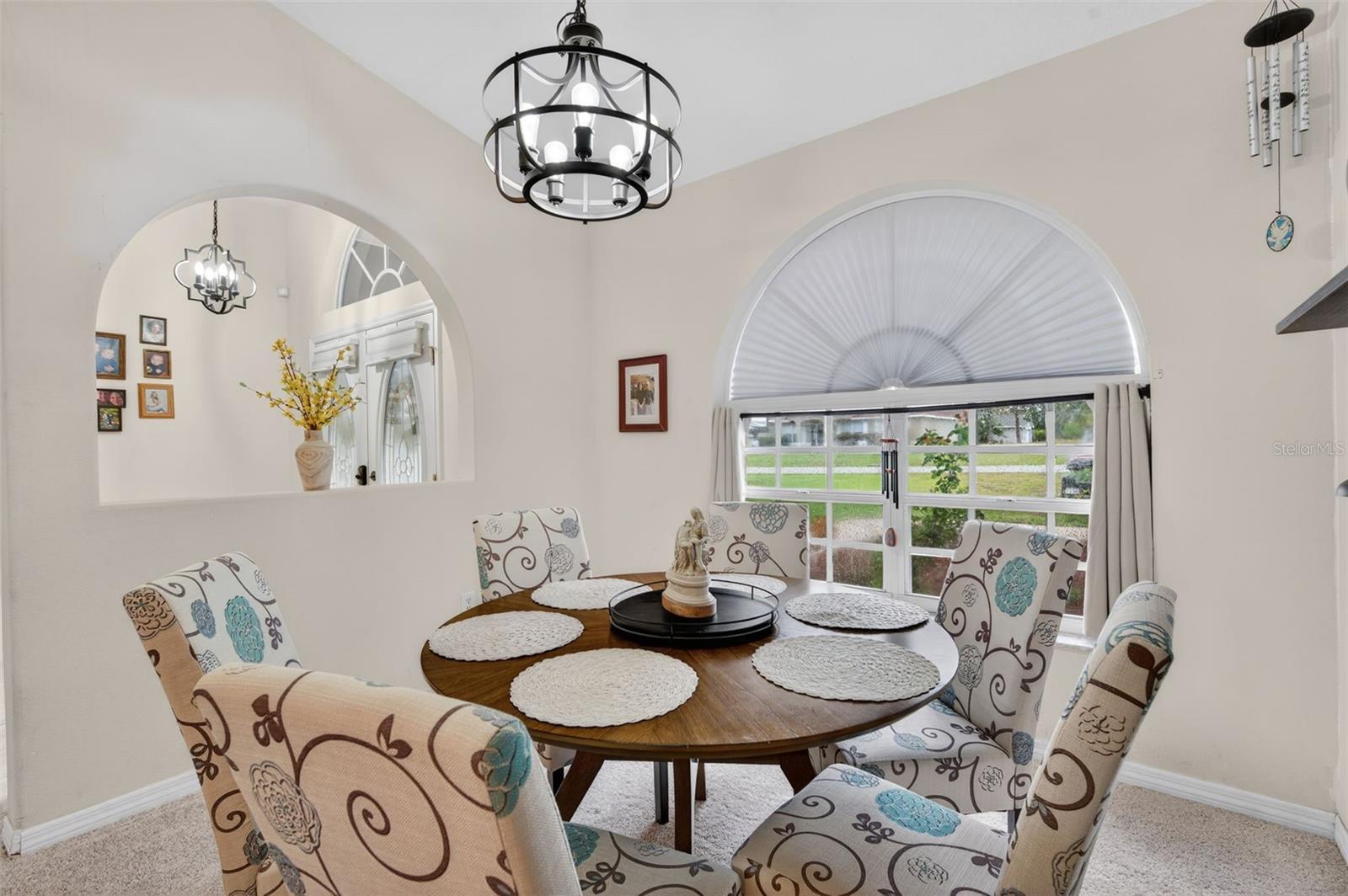 Listing photo id 6 for 4156 Candler Avenue