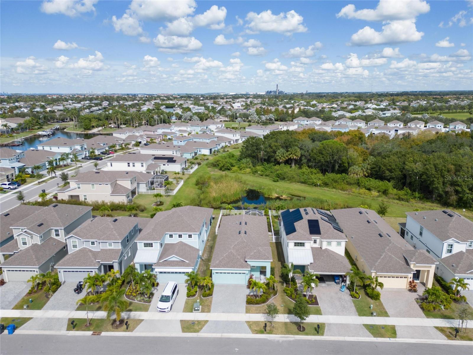 Image 4 of 52 For 411 Sandsend Court