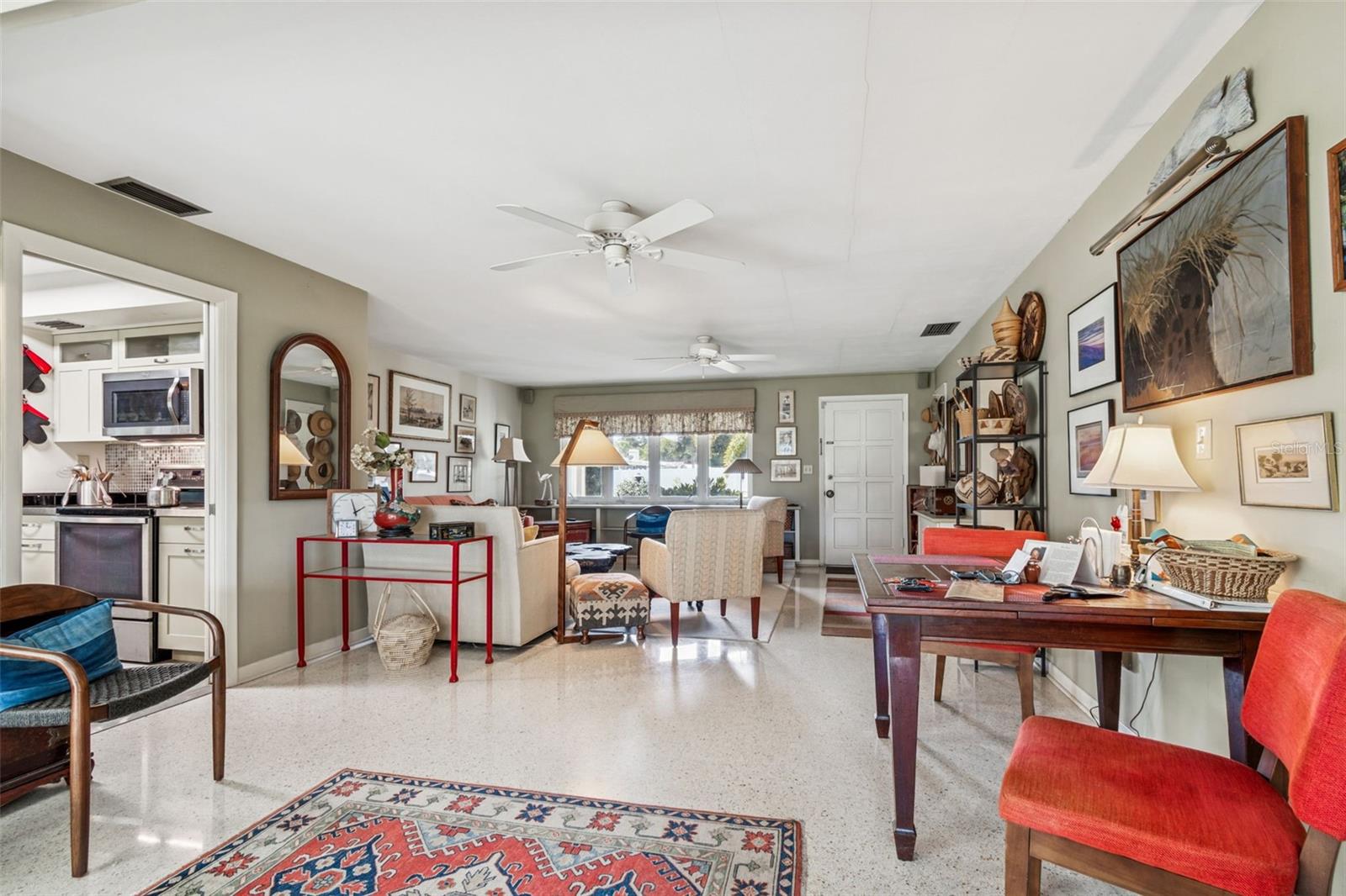 Image 12 of 66 For 1399 Embassy Drive