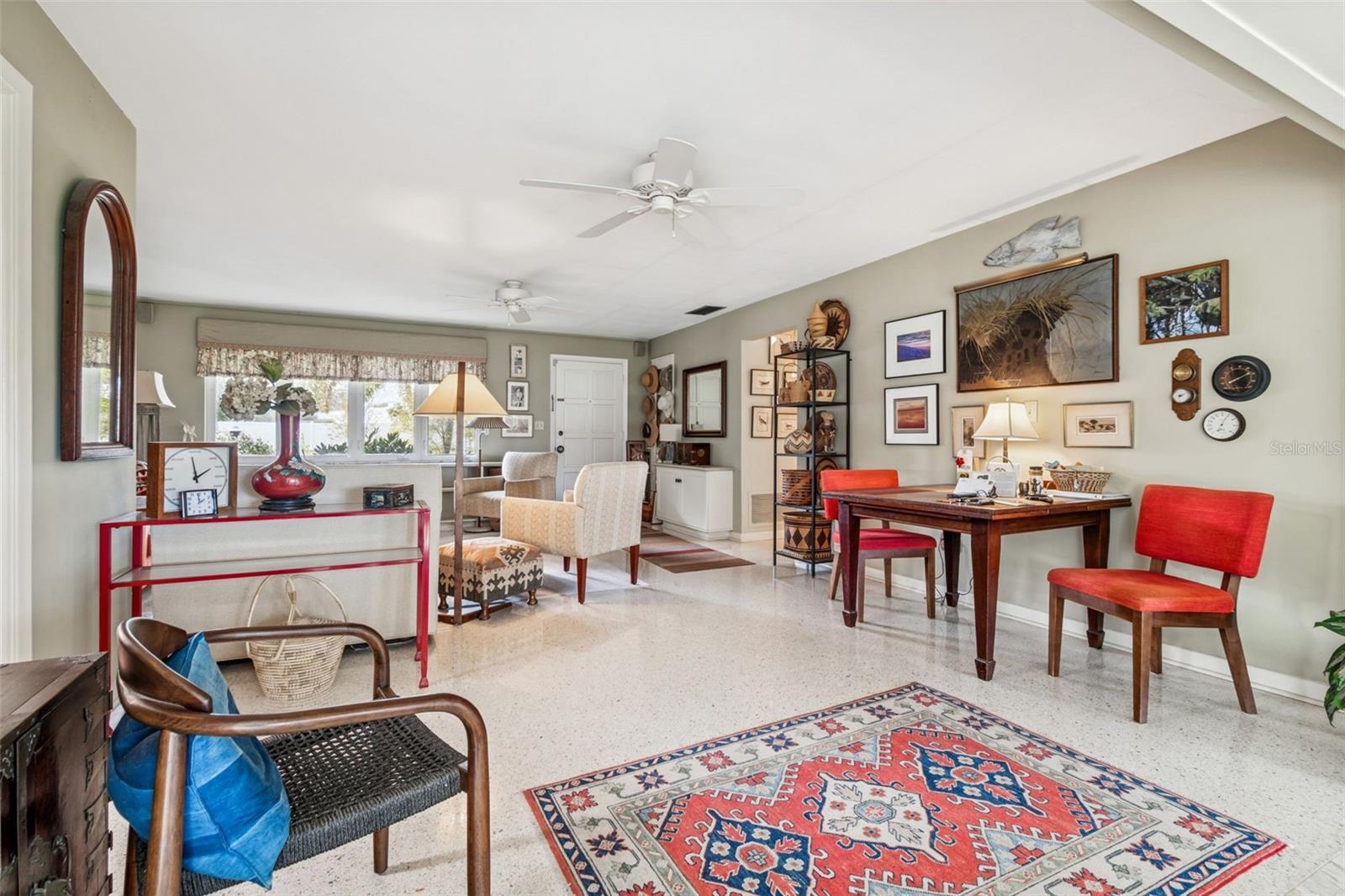 Image 13 of 66 For 1399 Embassy Drive