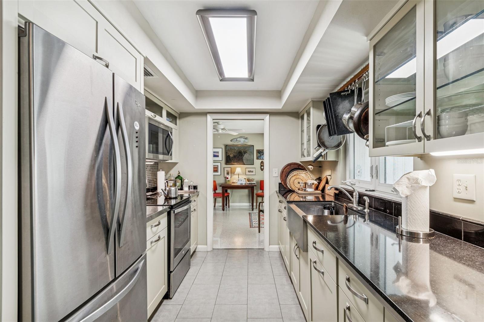 Image 18 of 66 For 1399 Embassy Drive