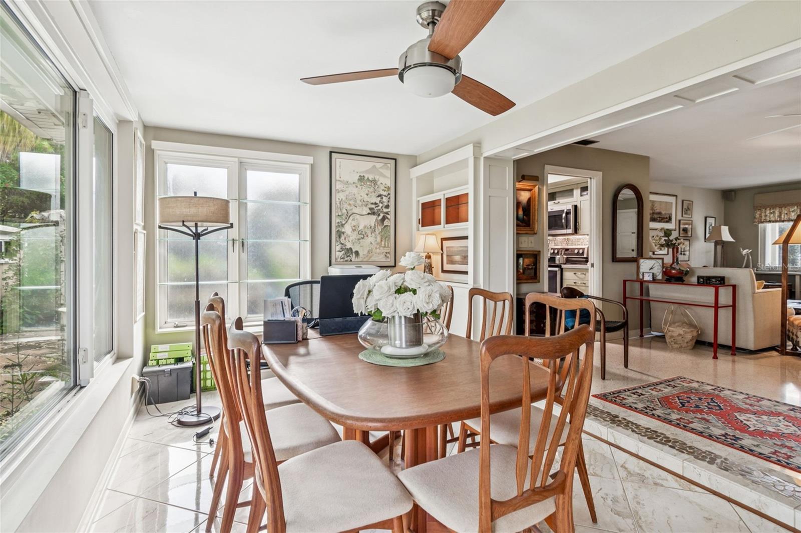 Image 26 of 66 For 1399 Embassy Drive