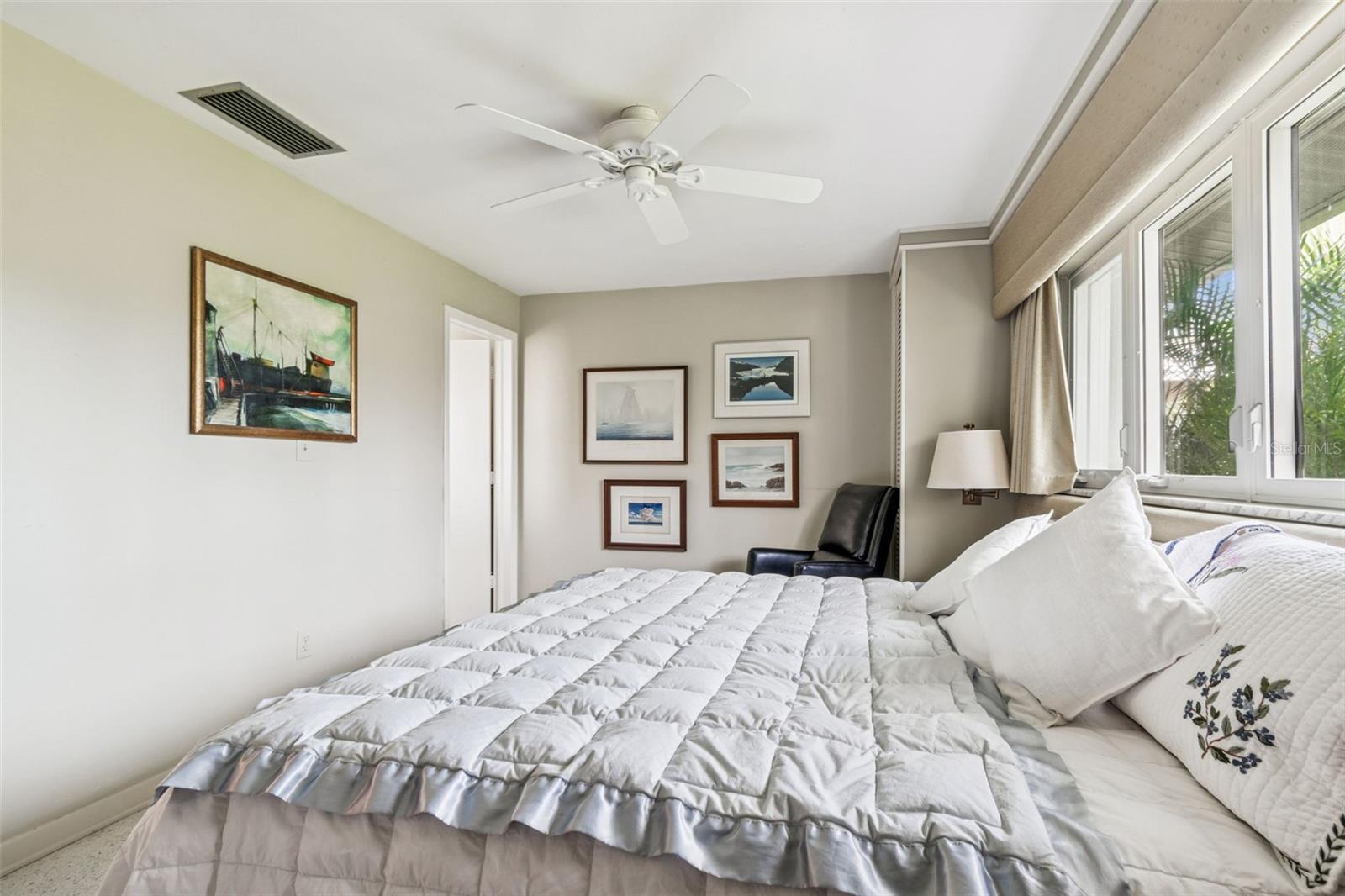 Image 35 of 66 For 1399 Embassy Drive