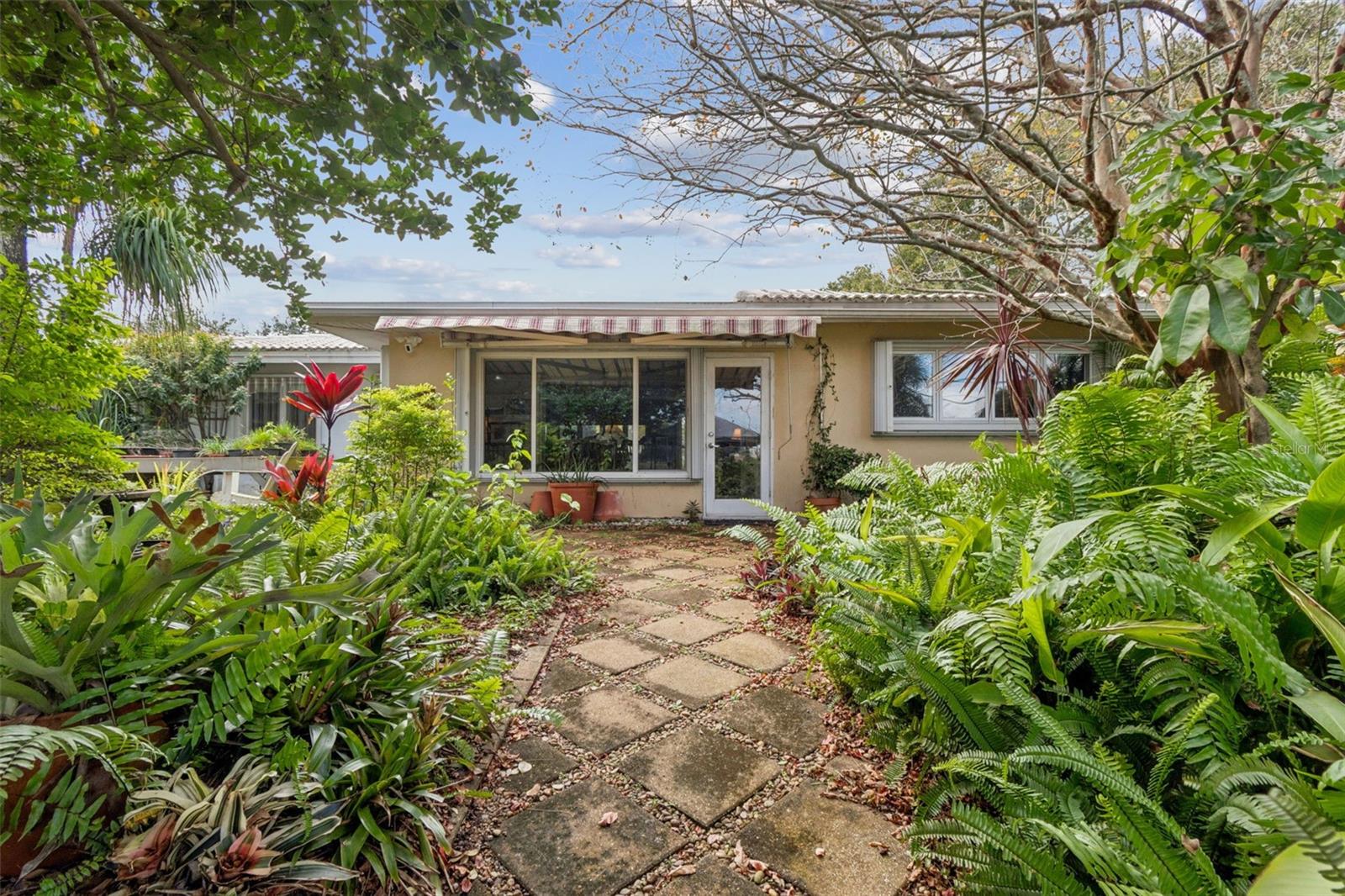 Image 53 of 66 For 1399 Embassy Drive