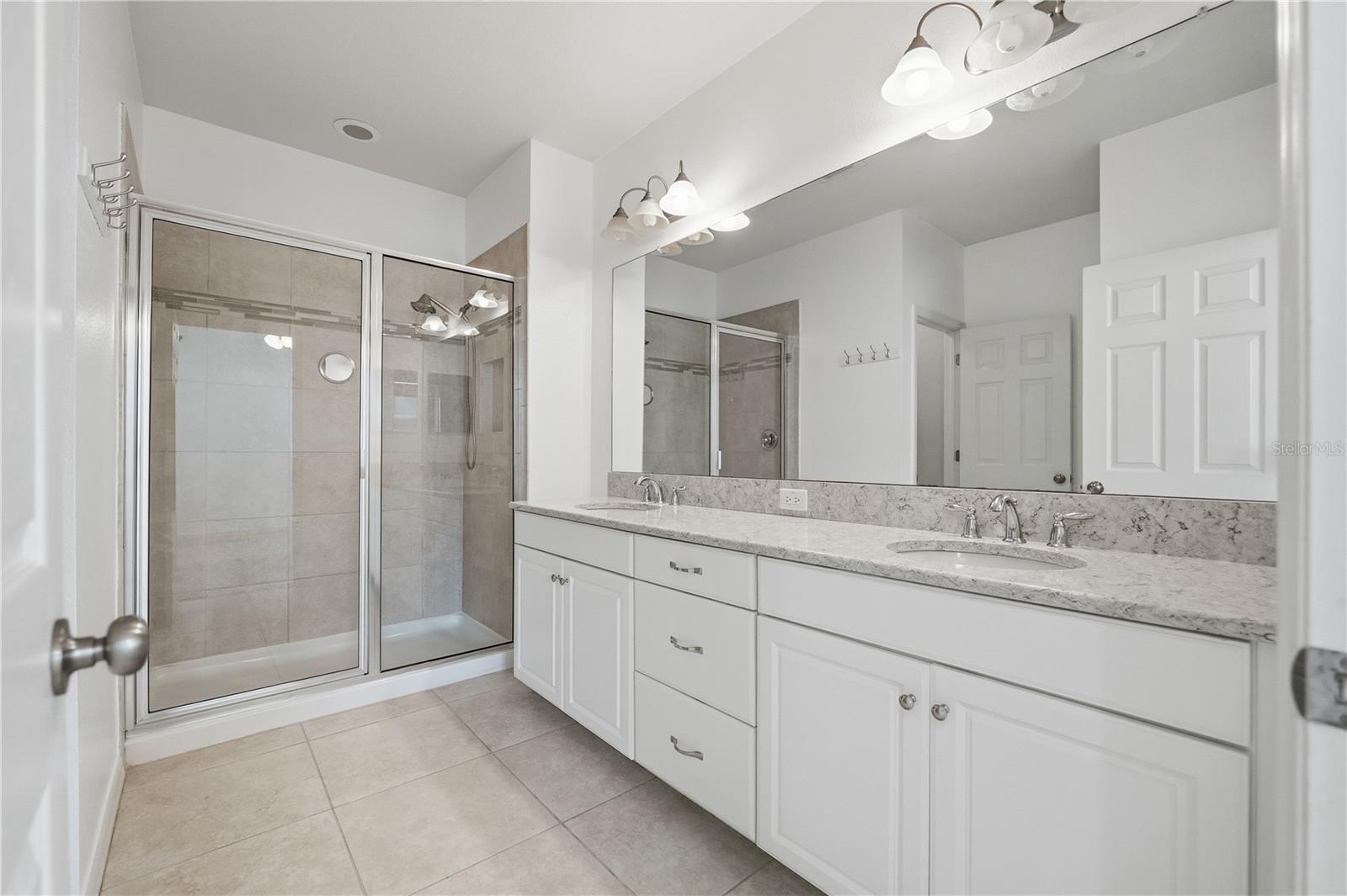 Image 12 of 32 For 1066 Amber Leaf Trail