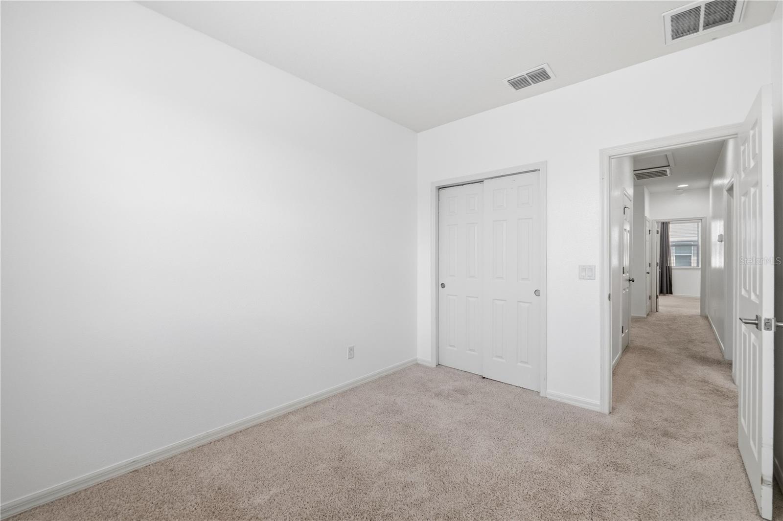 Image 14 of 32 For 1066 Amber Leaf Trail