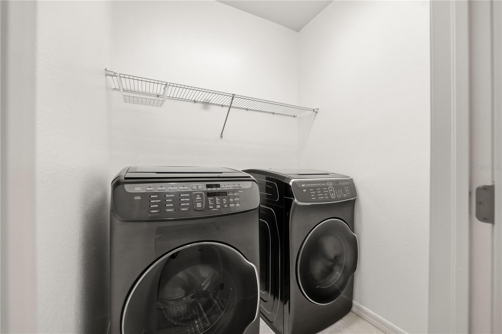 Image 19 of 32 For 1066 Amber Leaf Trail