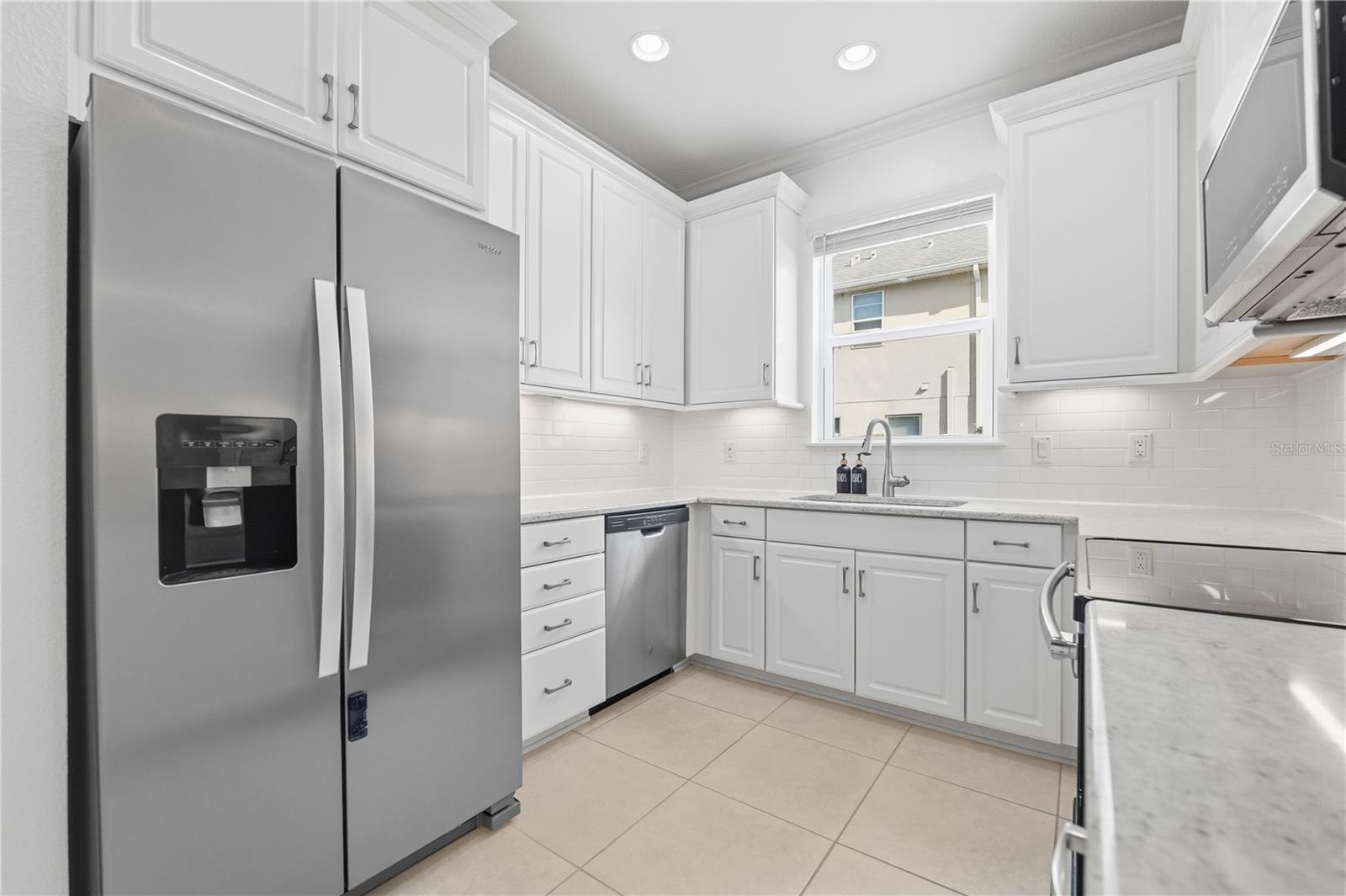 Image 5 of 32 For 1066 Amber Leaf Trail