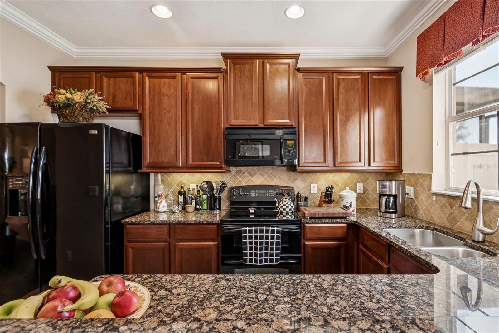 Image 14 of 62 For 10250 Fallsgrove Street