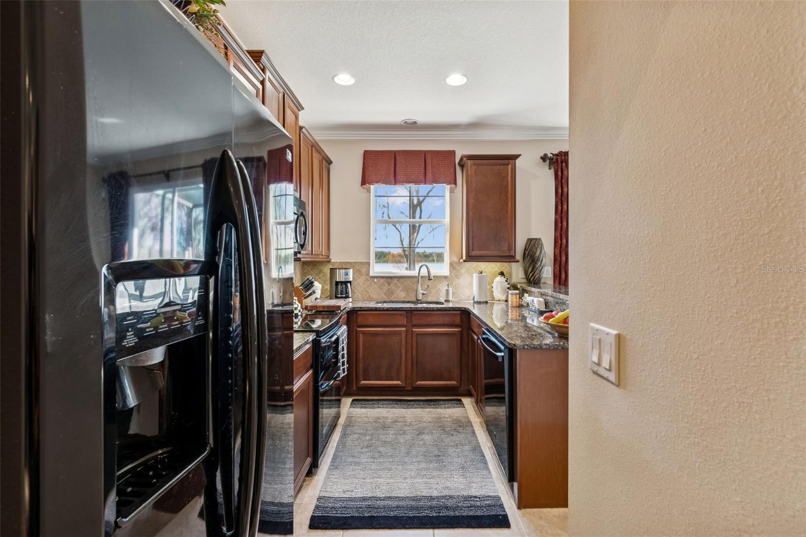 Image 16 of 62 For 10250 Fallsgrove Street