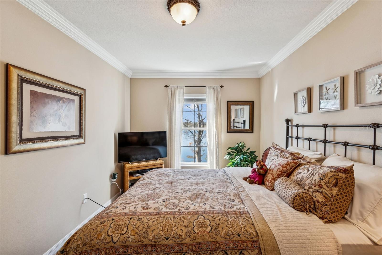 Image 35 of 62 For 10250 Fallsgrove Street