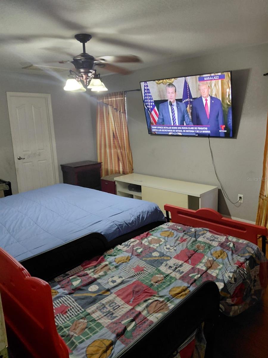 Image 11 of 36 For 11382 Mahopac Road