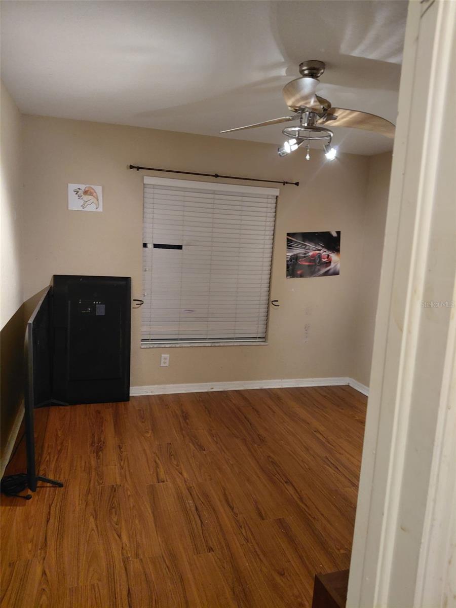 Image 18 of 36 For 11382 Mahopac Road