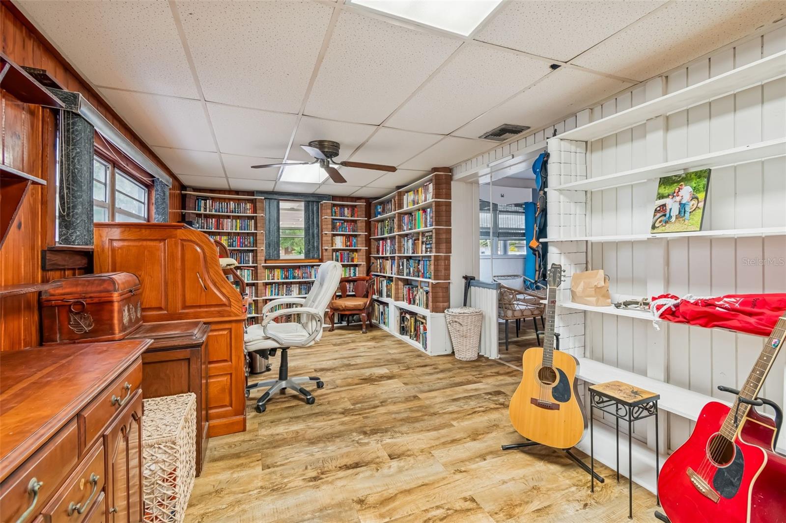 Image 19 of 46 For 7551 17th Lane N