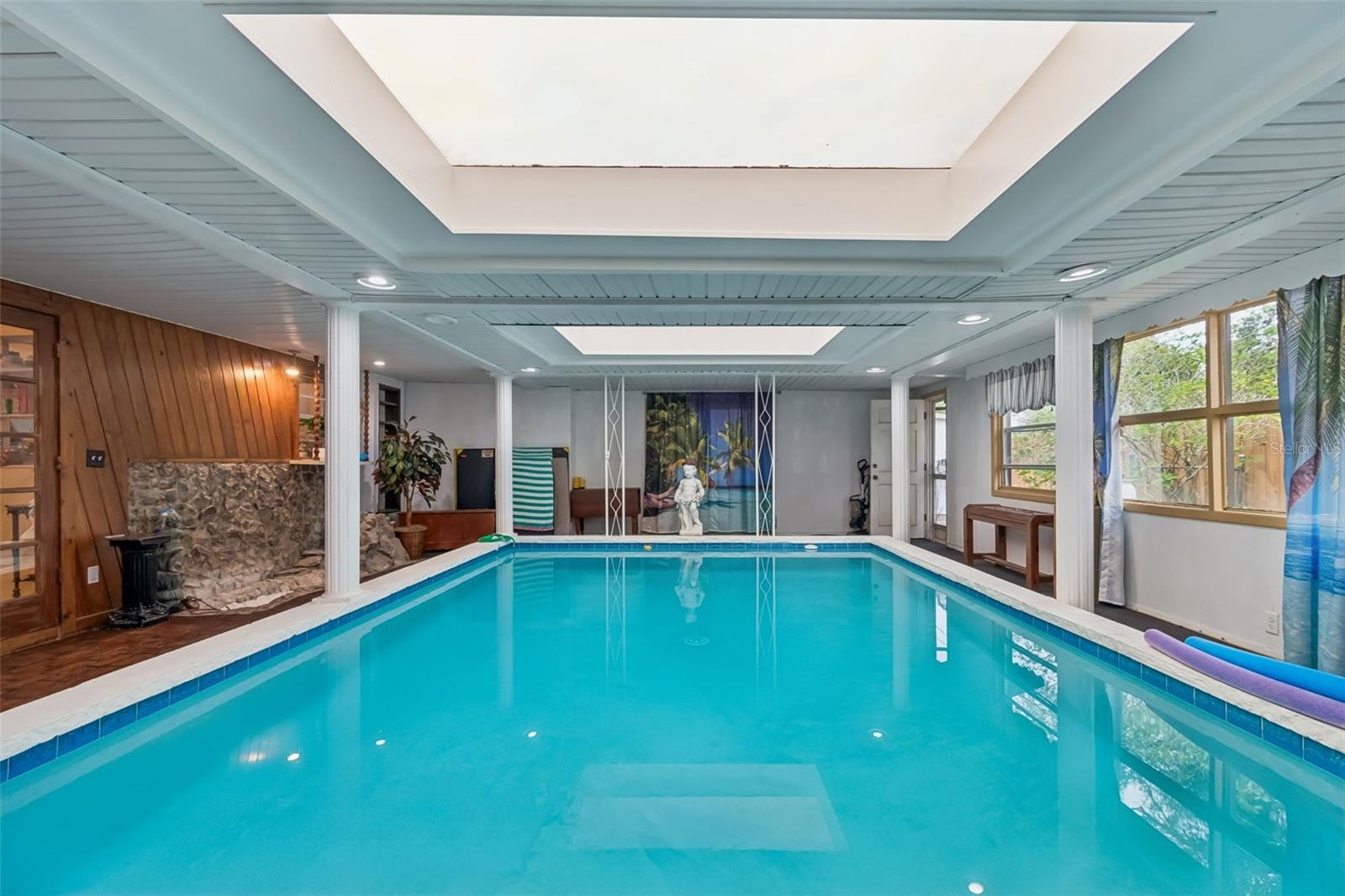 Image 21 of 46 For 7551 17th Lane N