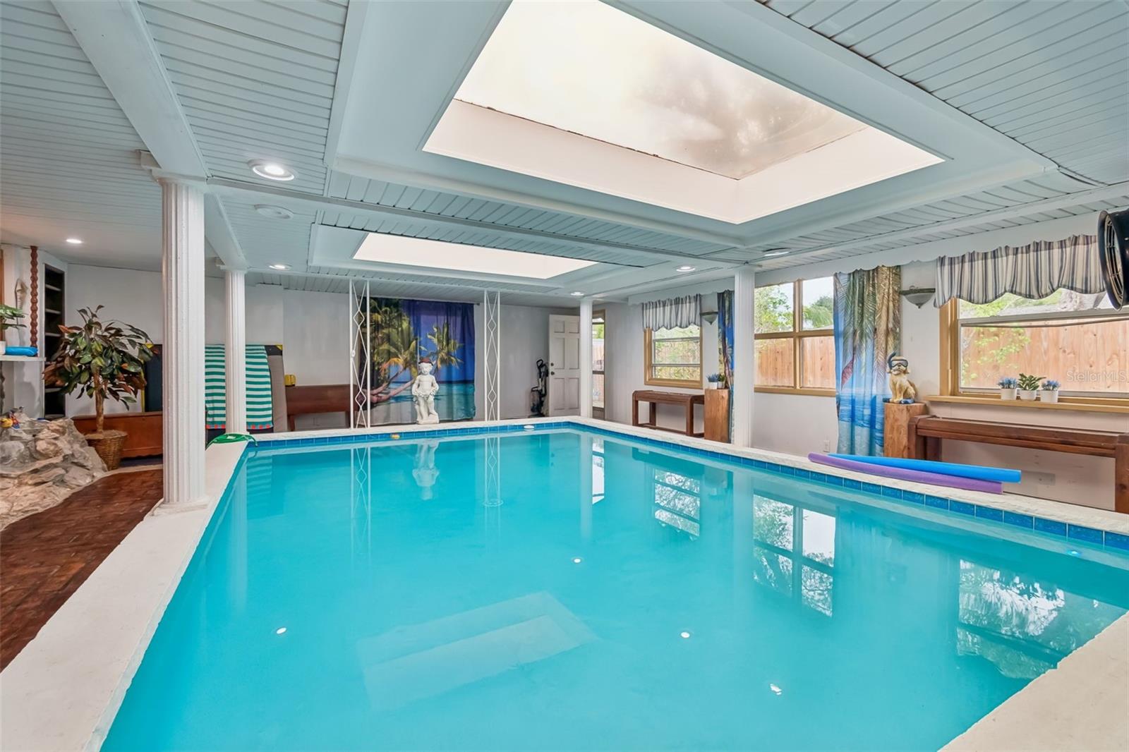 Image 22 of 46 For 7551 17th Lane N