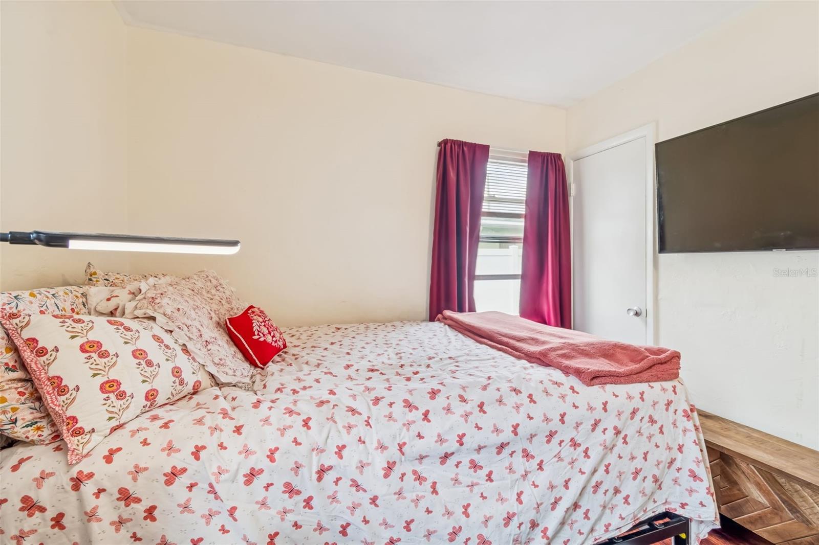 Image 32 of 46 For 7551 17th Lane N