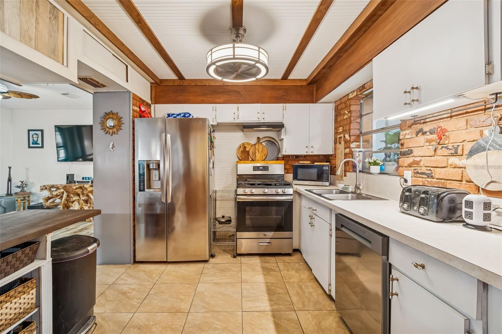 Image 9 of 46 For 7551 17th Lane N