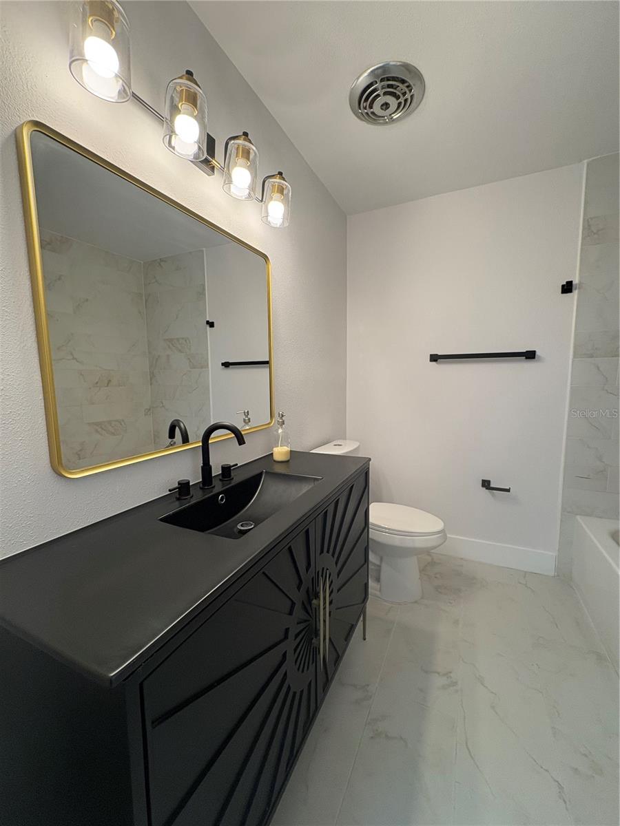 Image 16 of 28 For 8609 Driftwood Drive