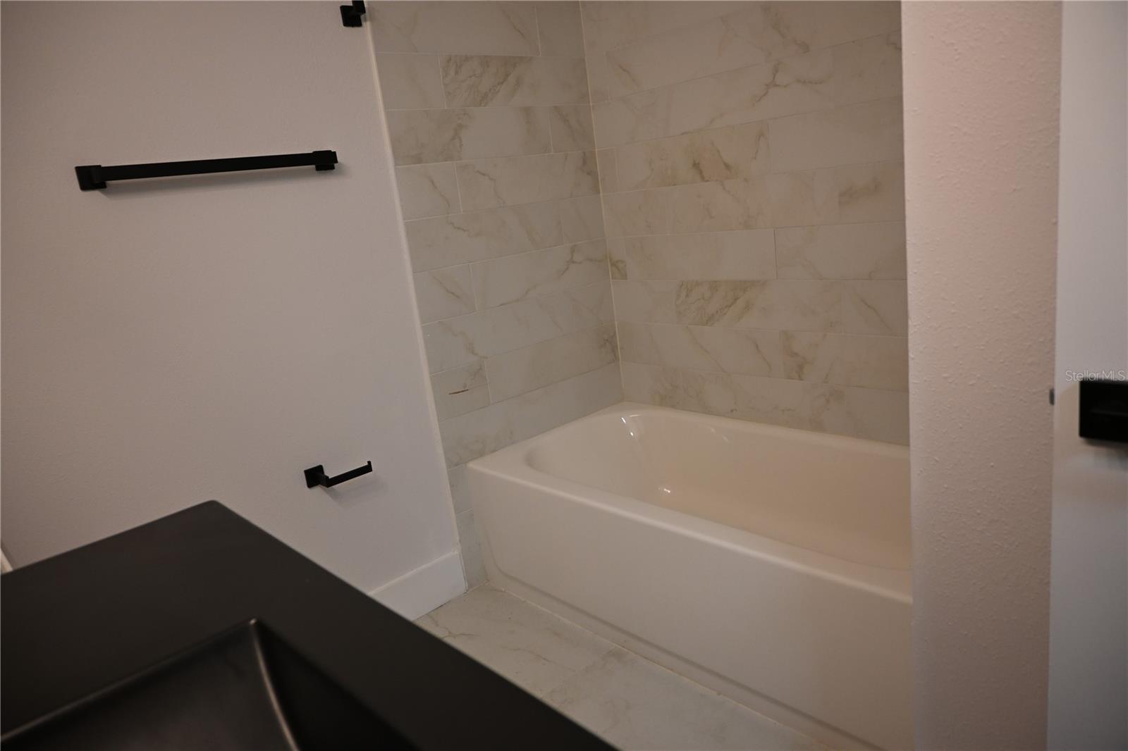 Image 17 of 28 For 8609 Driftwood Drive