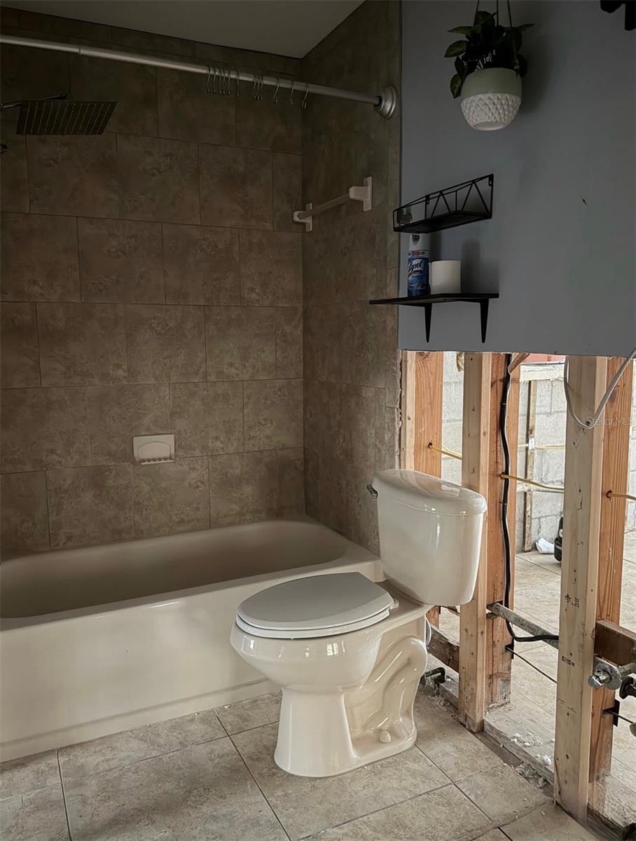 Image 9 of 20 For 9045 3rd St N