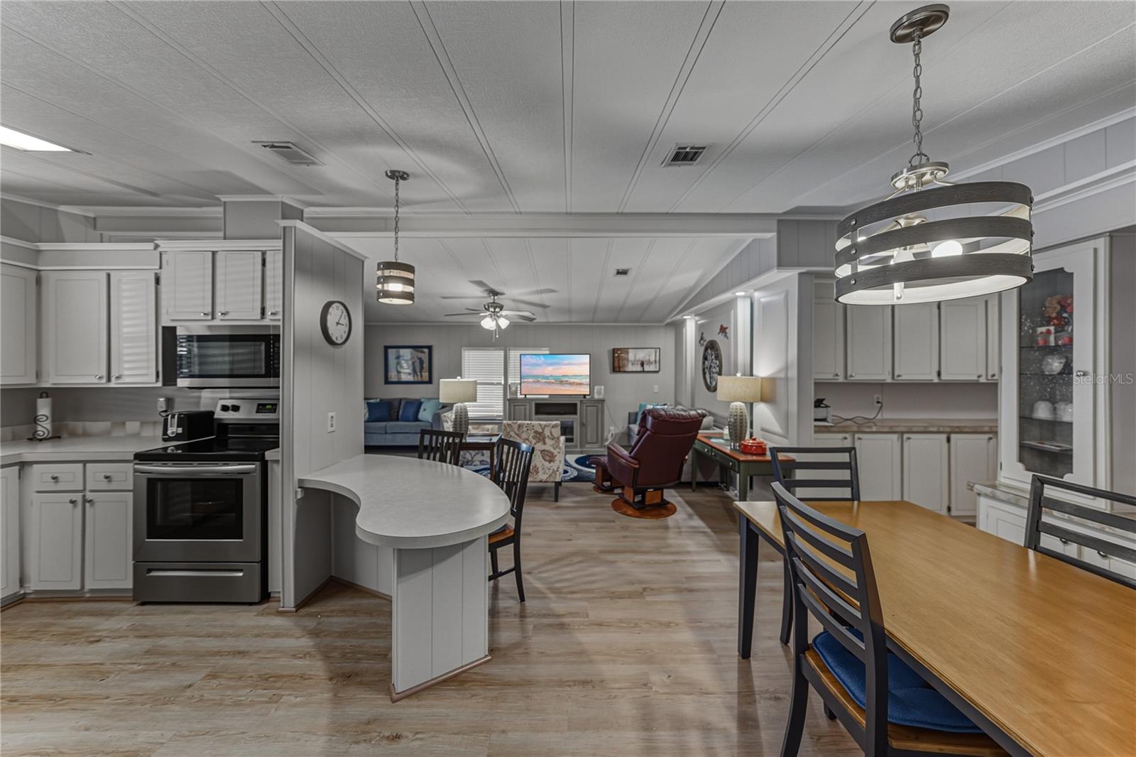 Image 23 of 58 For 35122 Mcculloughs Leap