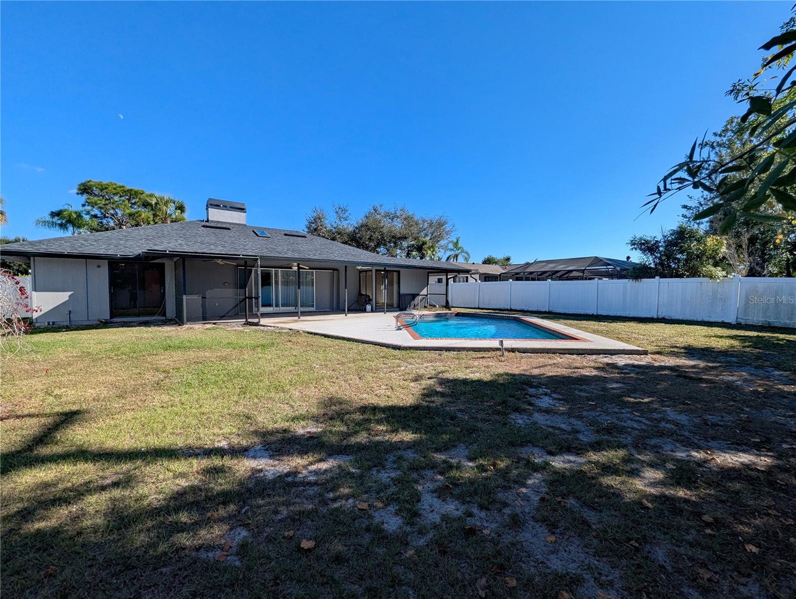 Image 28 of 43 For 1329 Pine Needle Road