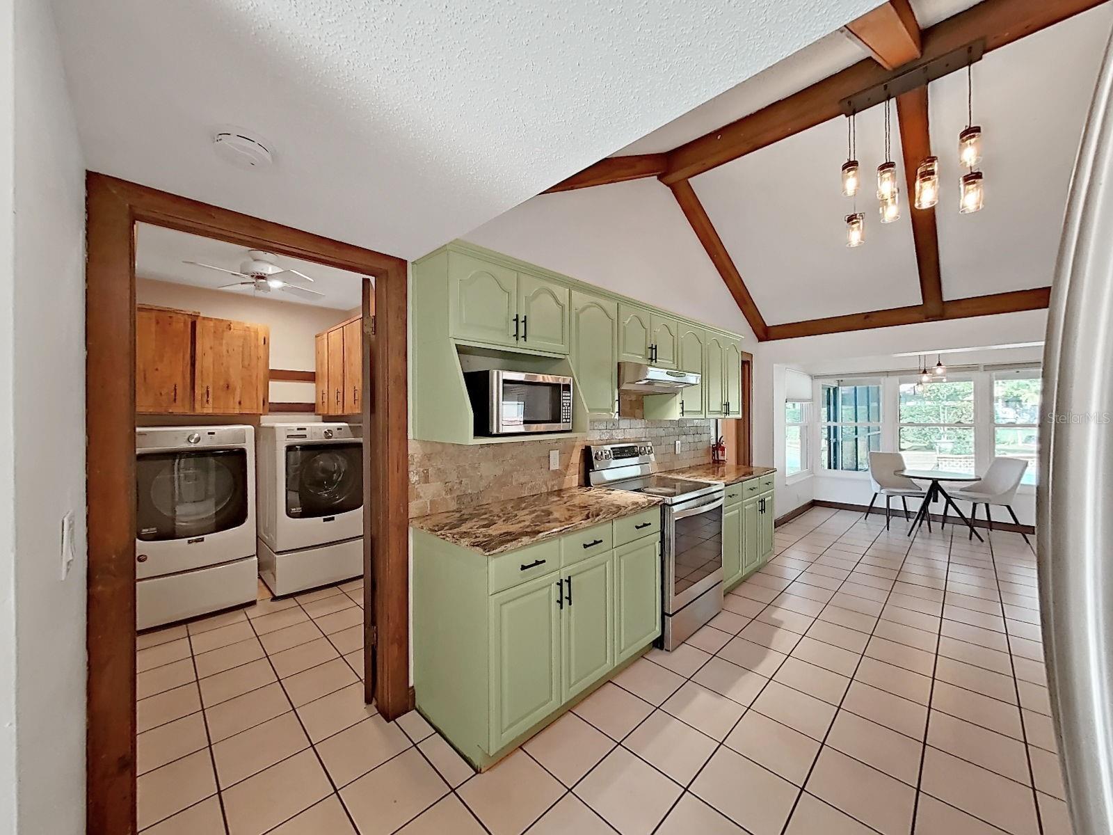 Image 15 of 50 For 2921 Chelsea Woods Drive