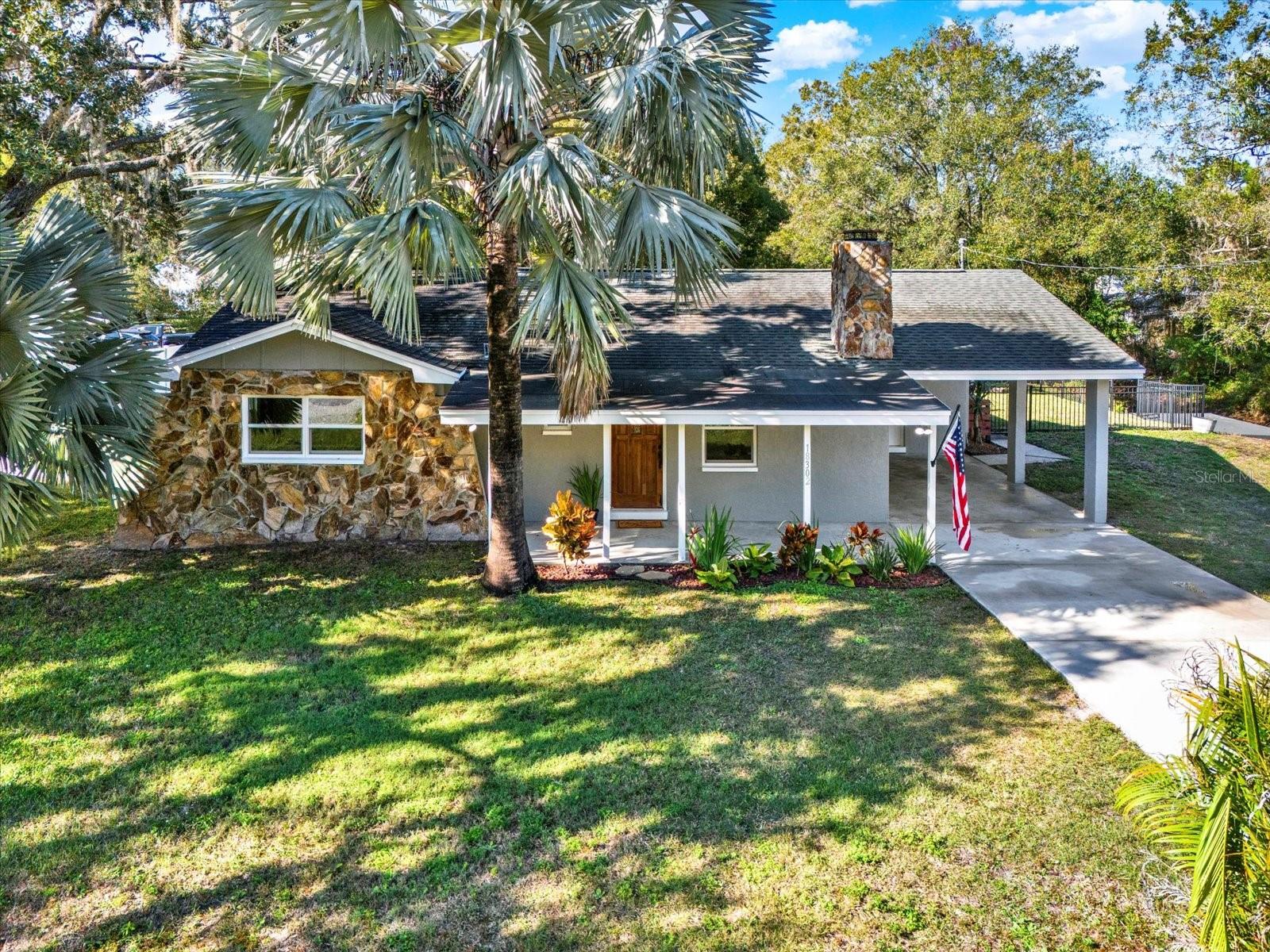 Listing photo id 0 for 18302 Oakdale Road