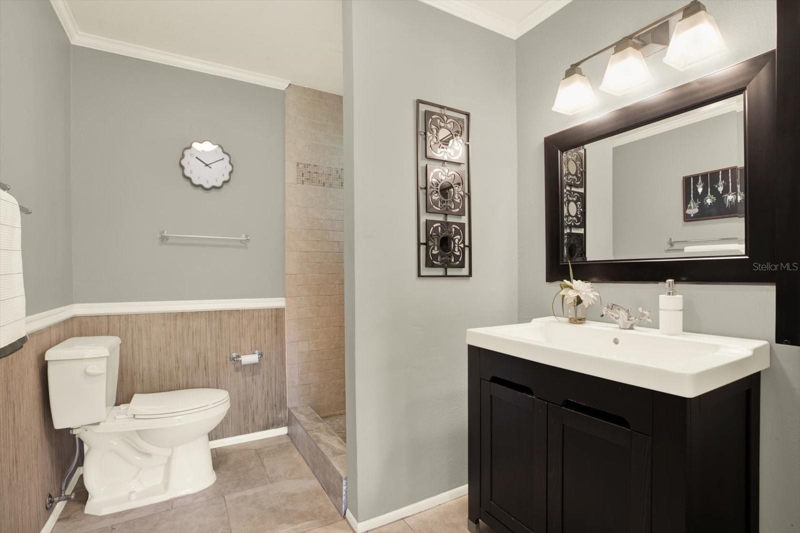 Listing photo id 19 for 18302 Oakdale Road