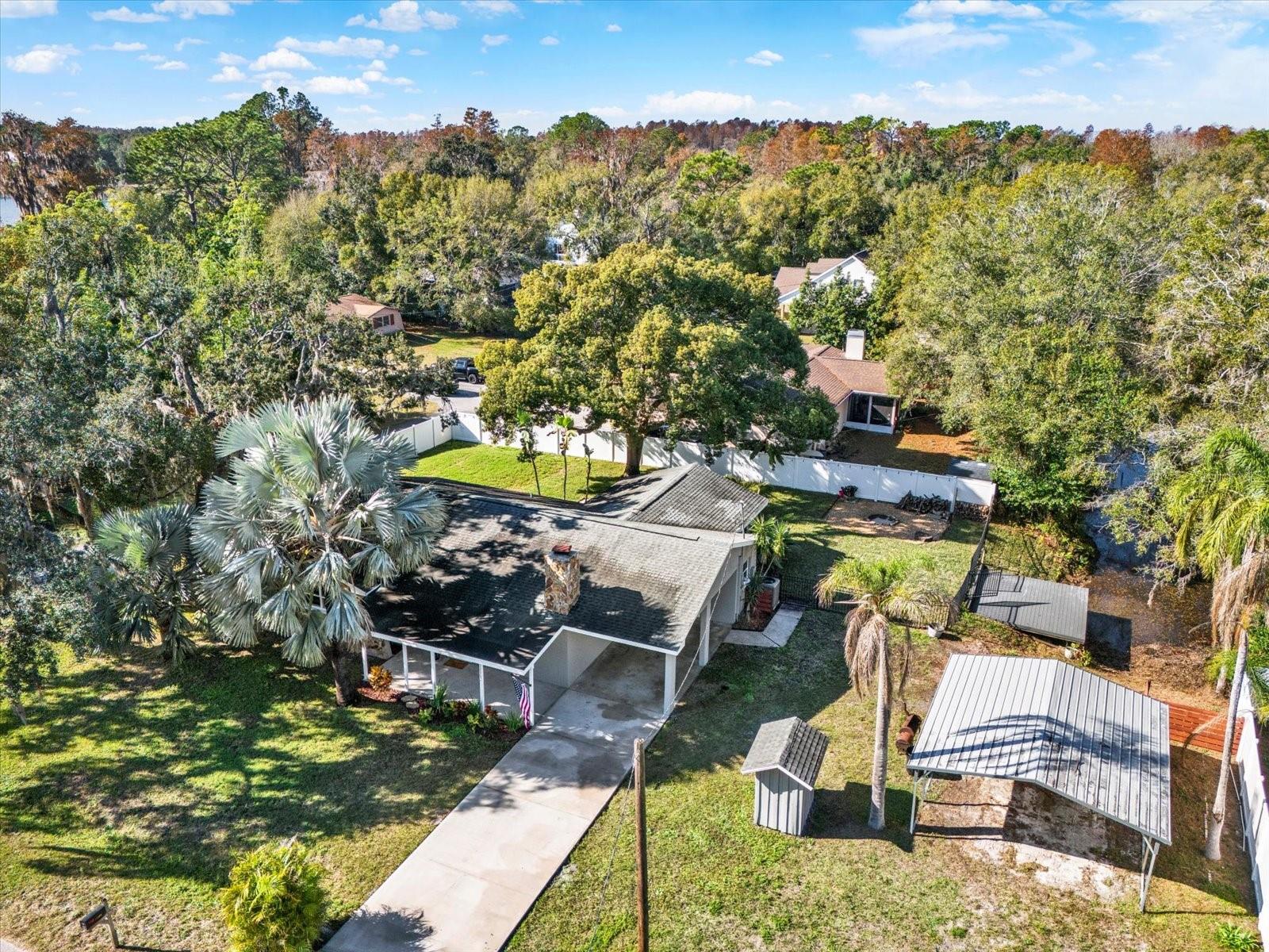 Listing photo id 1 for 18302 Oakdale Road