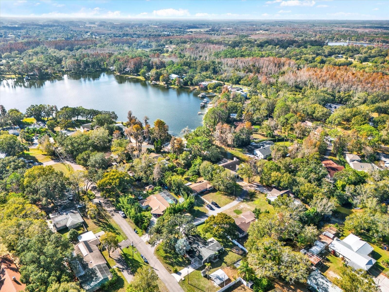 Listing photo id 30 for 18302 Oakdale Road