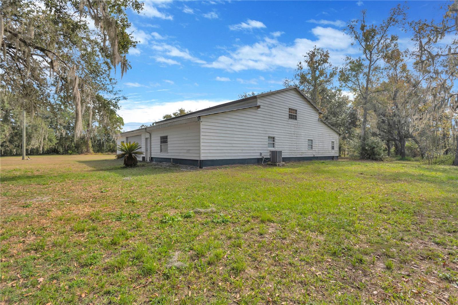 Image 35 of 46 For 2804 Holloway Road