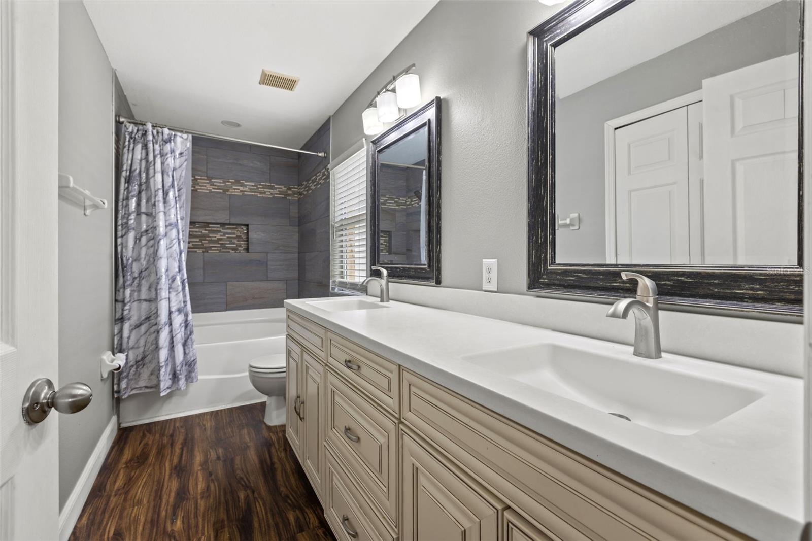 Image 13 of 31 For 12026 Cedarfield Drive