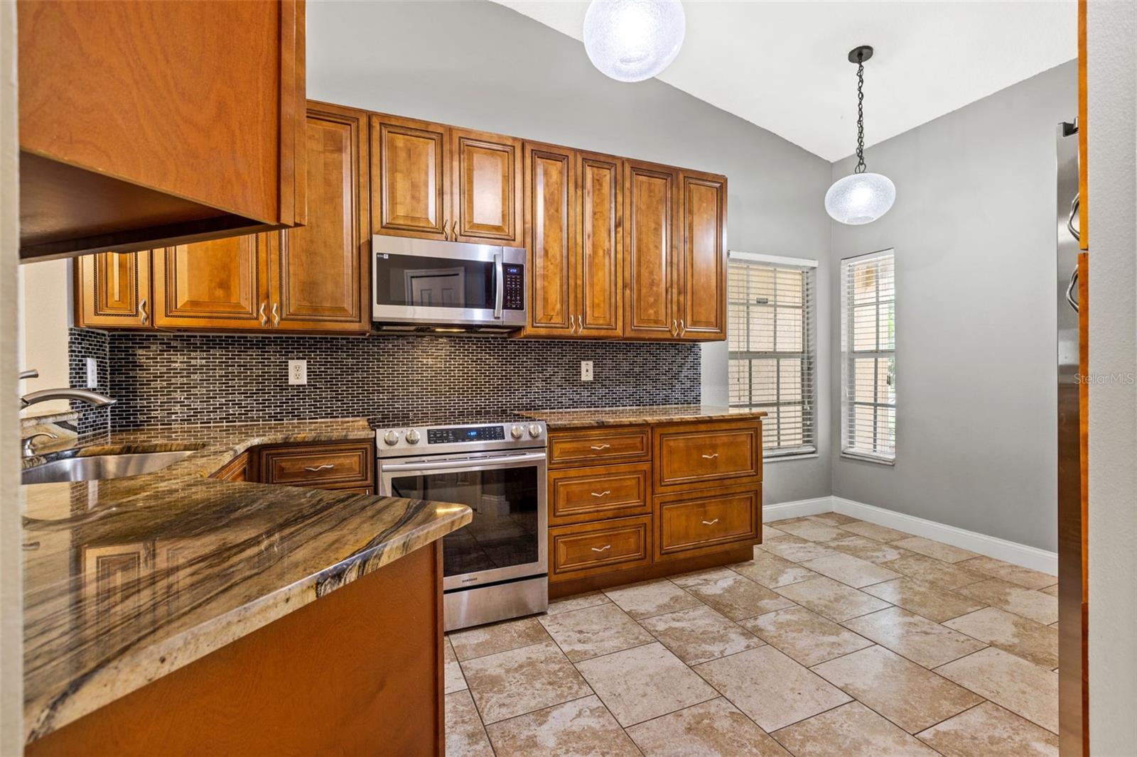 Image 7 of 31 For 12026 Cedarfield Drive