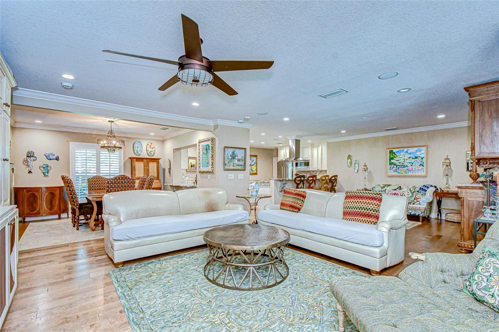 Image 4 of 13 For 10901 Juniperus Place