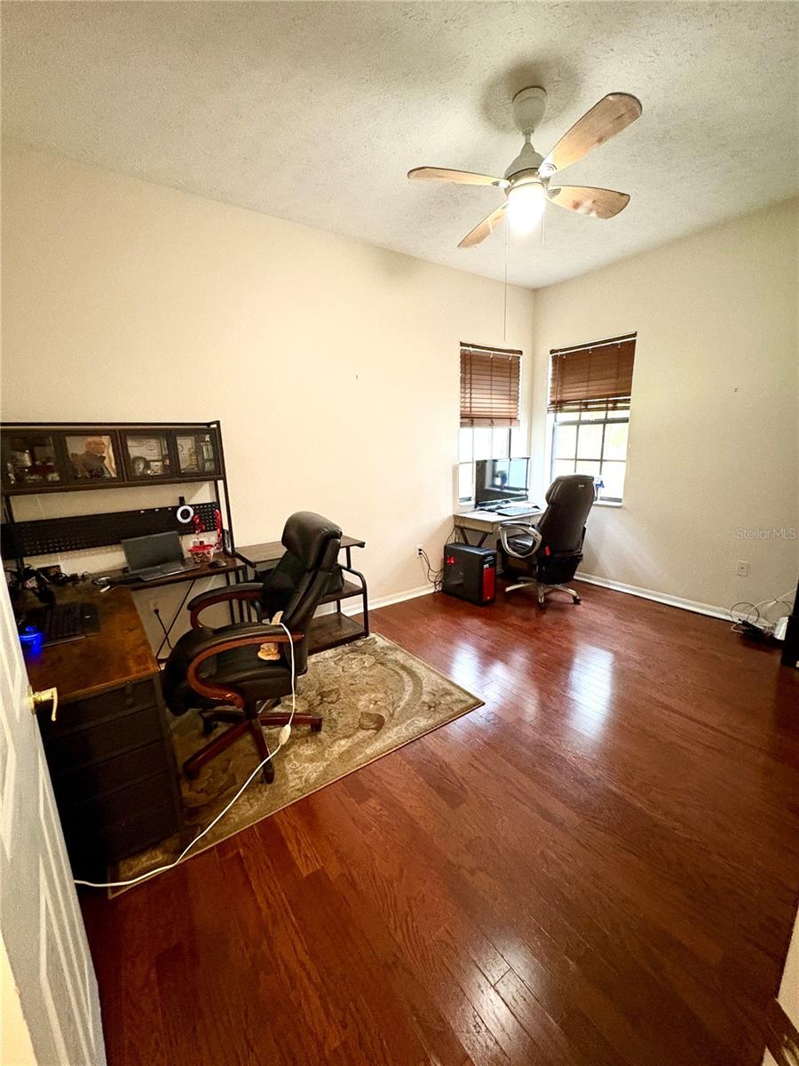 Image 16 of 27 For 7964 Roundelay Drive