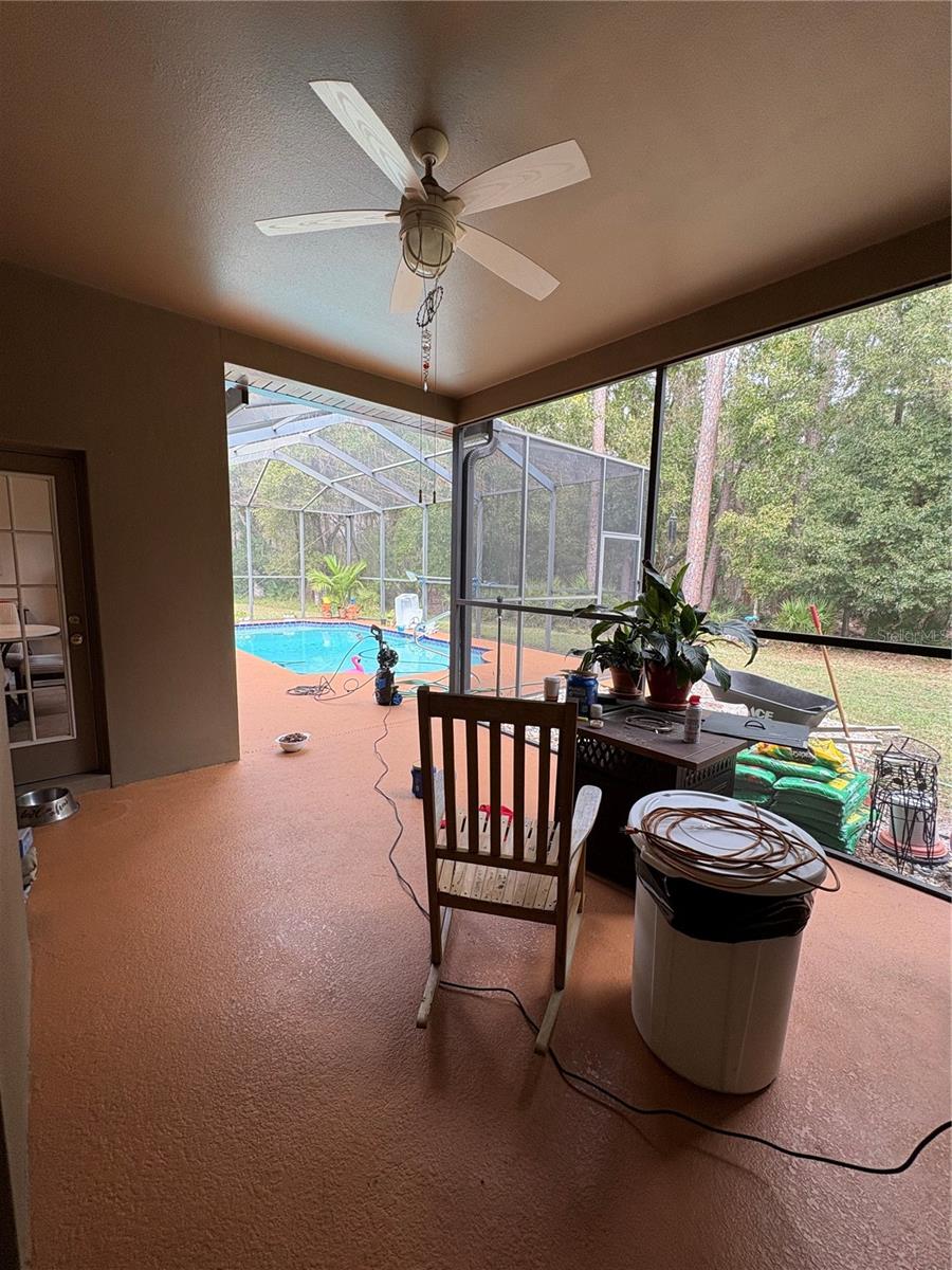 Image 21 of 27 For 7964 Roundelay Drive