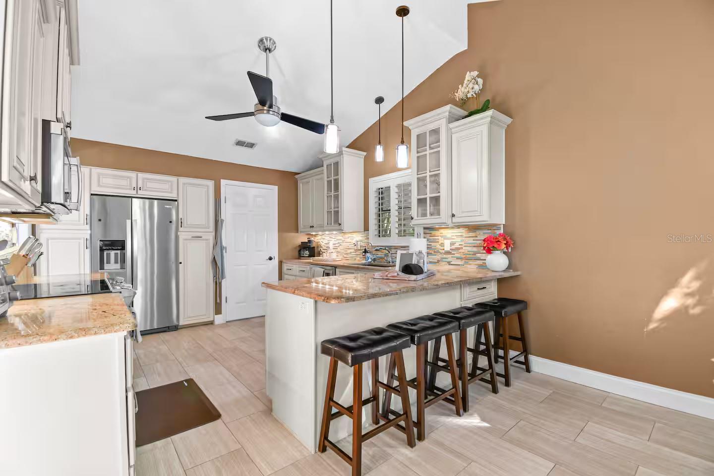 Image 13 of 64 For 13837 76th Avenue