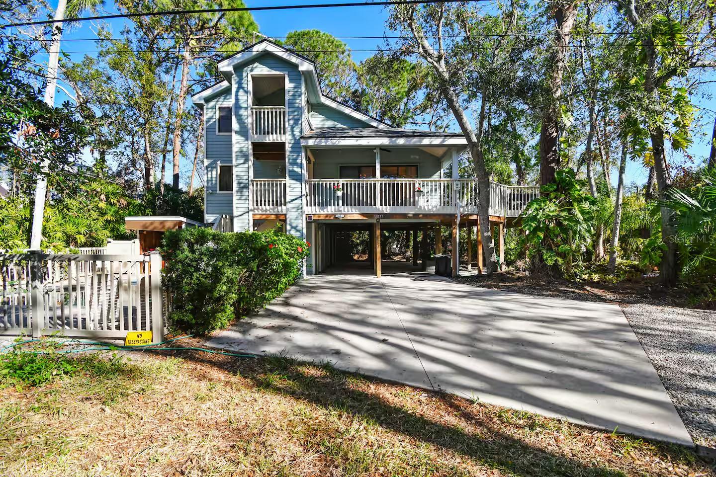 Image 2 of 64 For 13837 76th Avenue