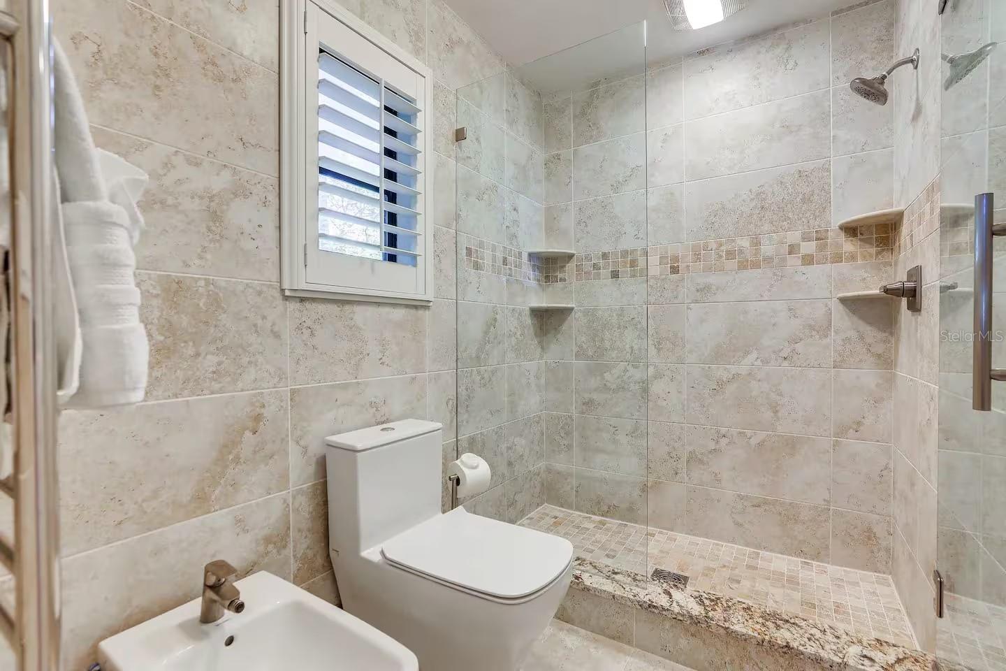 Image 24 of 64 For 13837 76th Avenue