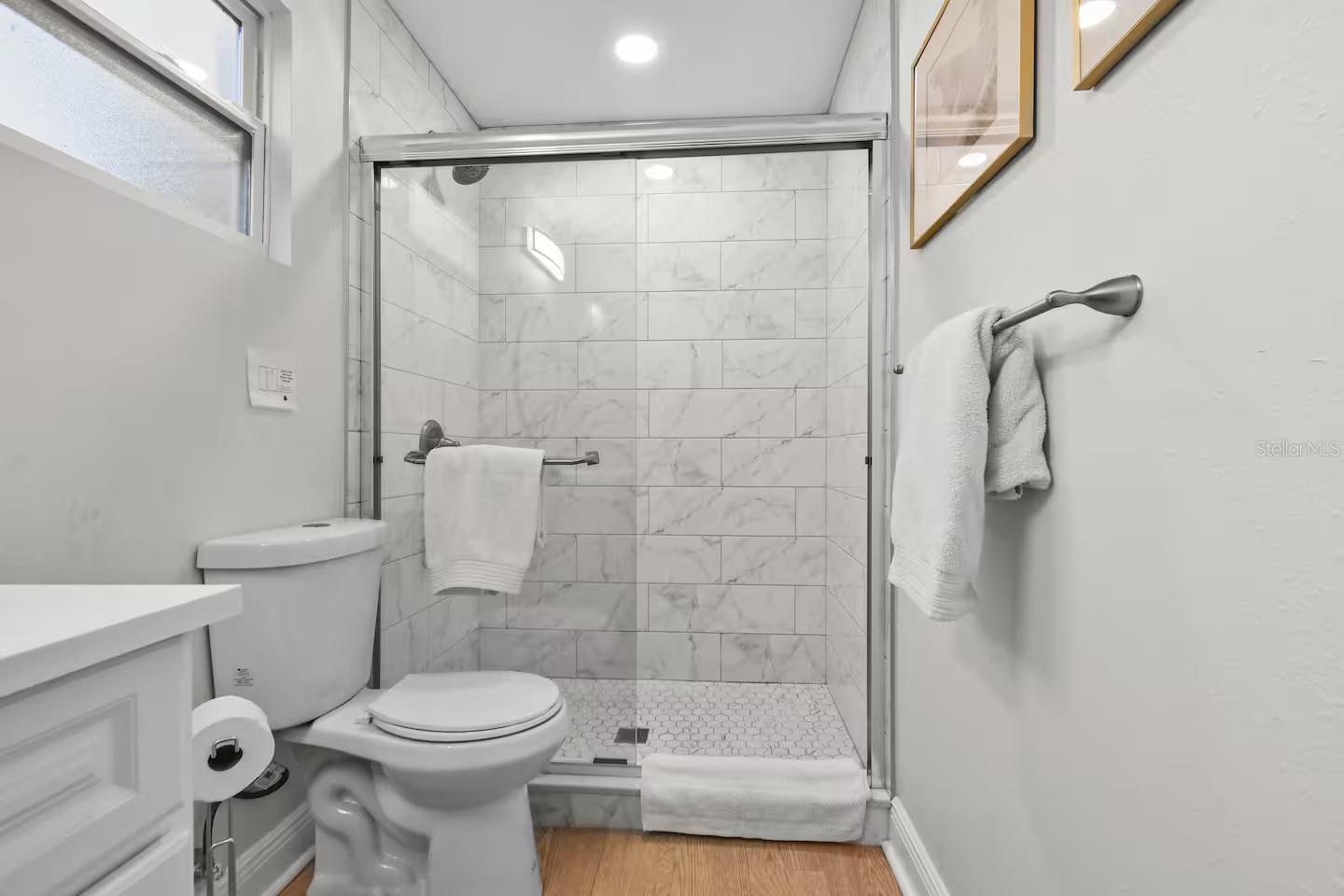 Image 38 of 64 For 13837 76th Avenue