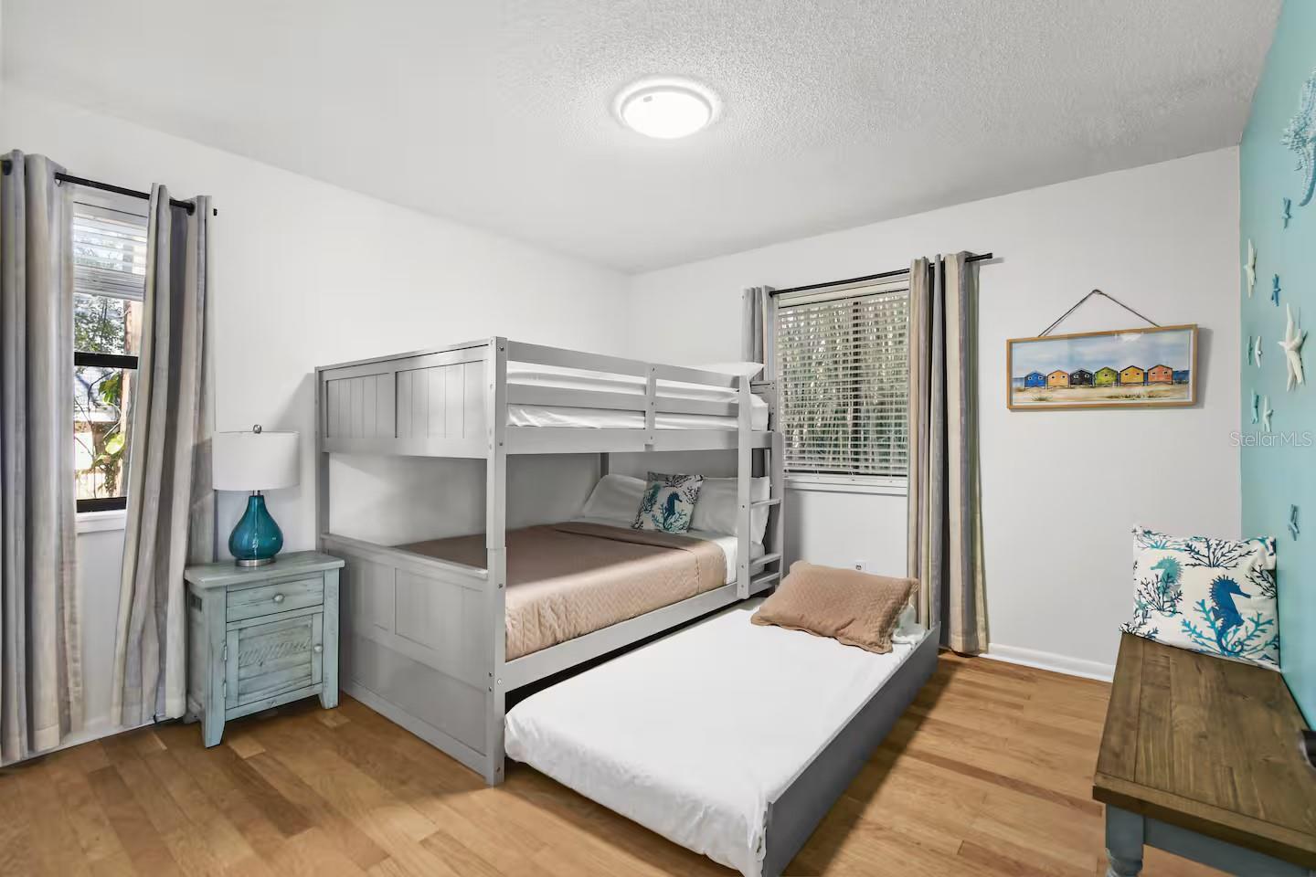 Image 40 of 64 For 13837 76th Avenue