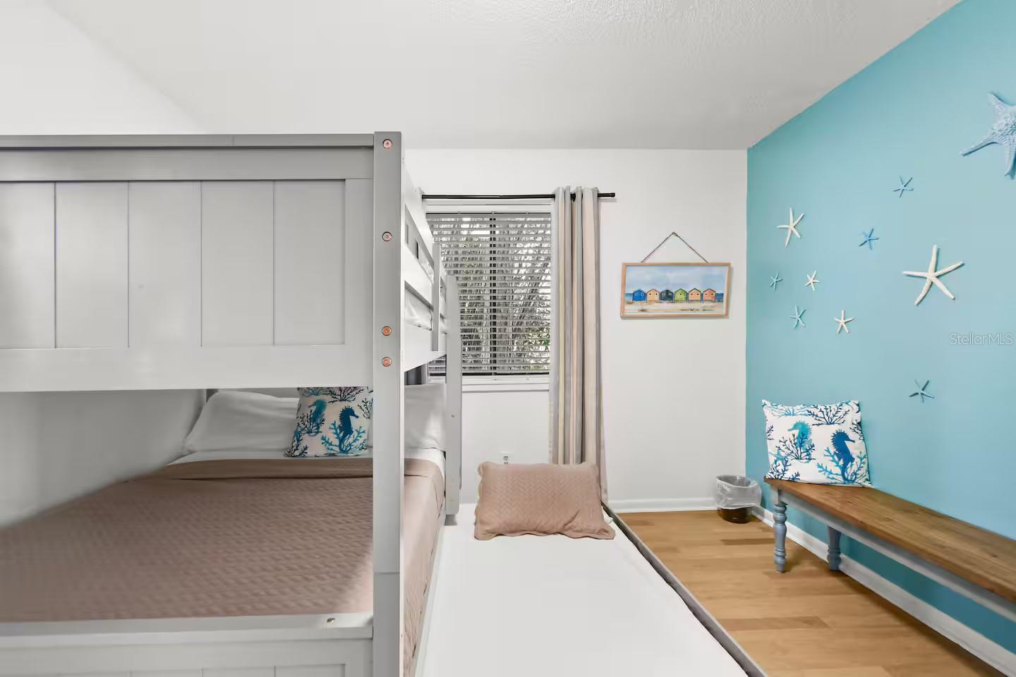 Image 41 of 64 For 13837 76th Avenue