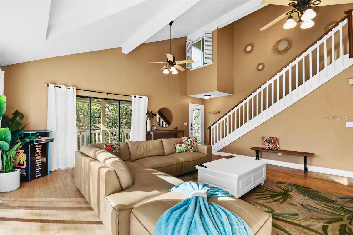 Image 5 of 64 For 13837 76th Avenue