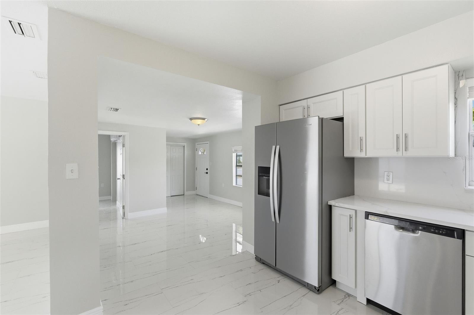 Image 10 of 49 For 318 Country Club Drive