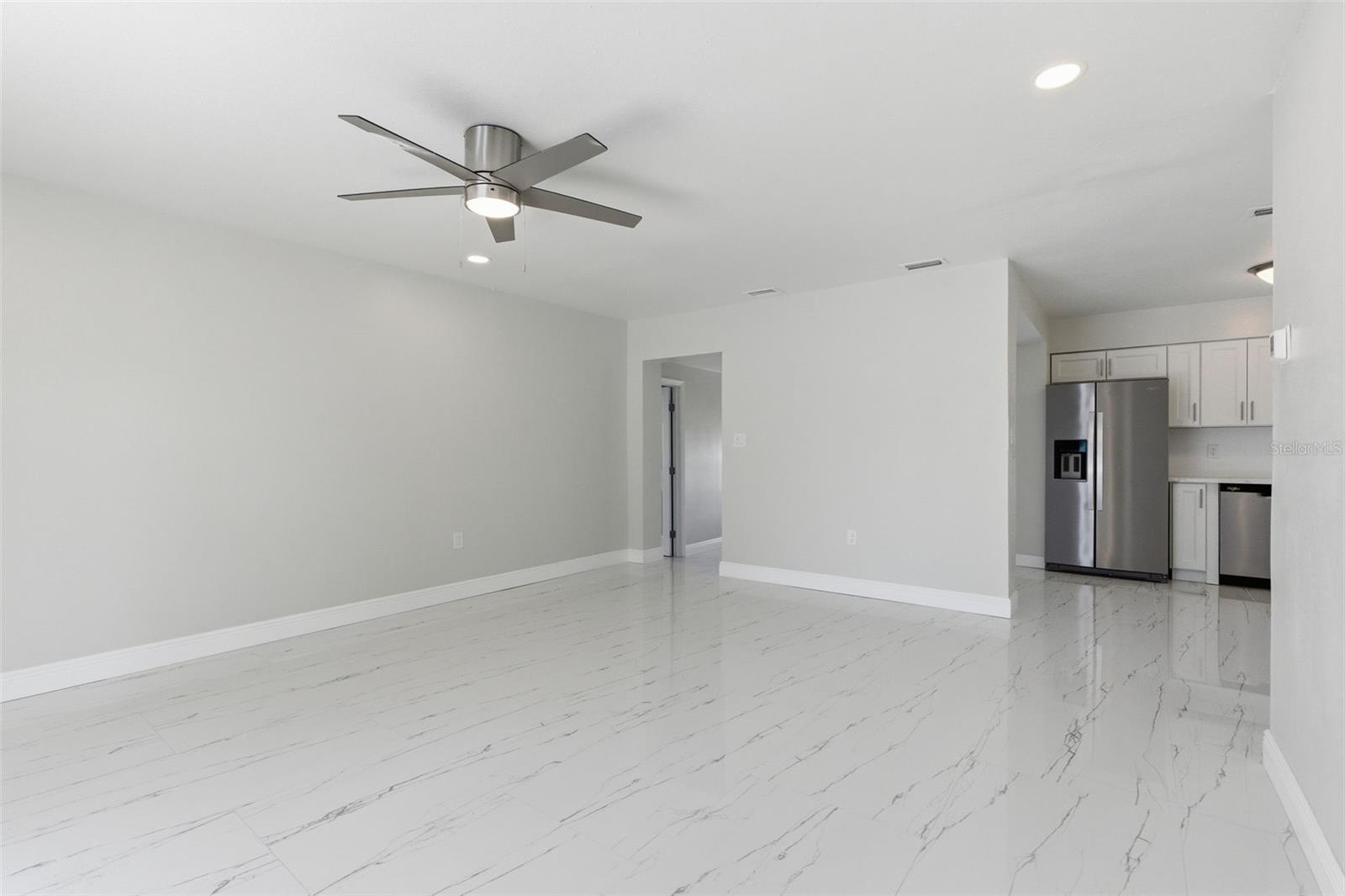 Image 21 of 49 For 318 Country Club Drive