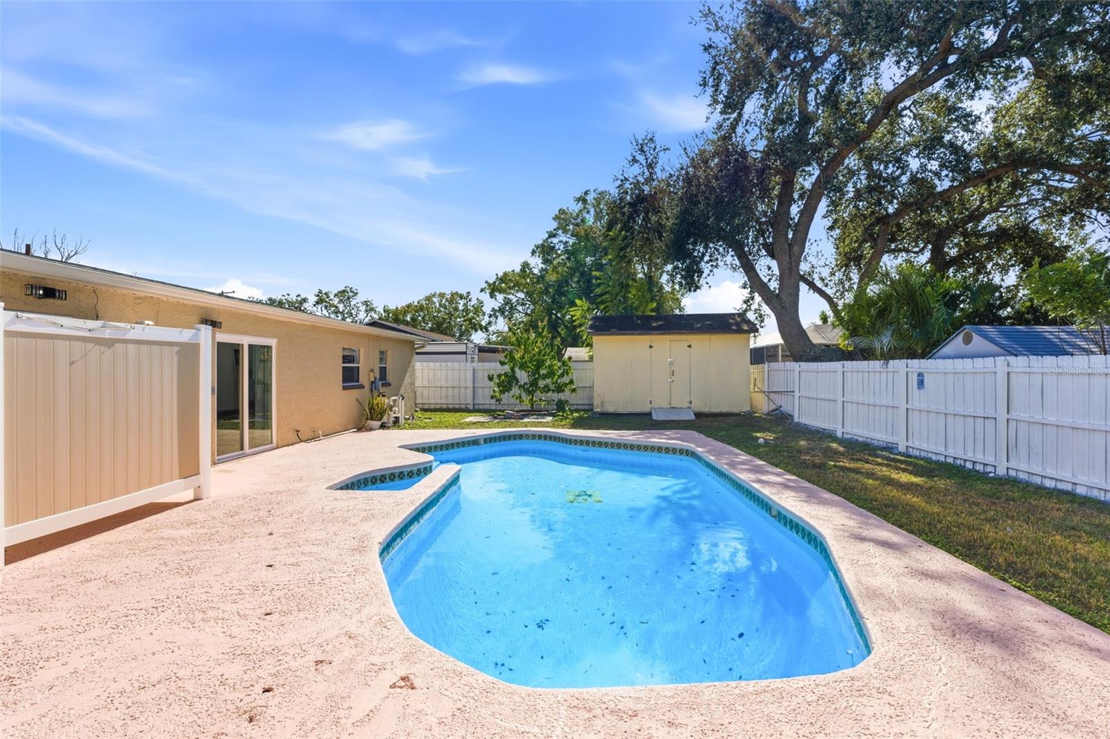 Image 38 of 49 For 318 Country Club Drive