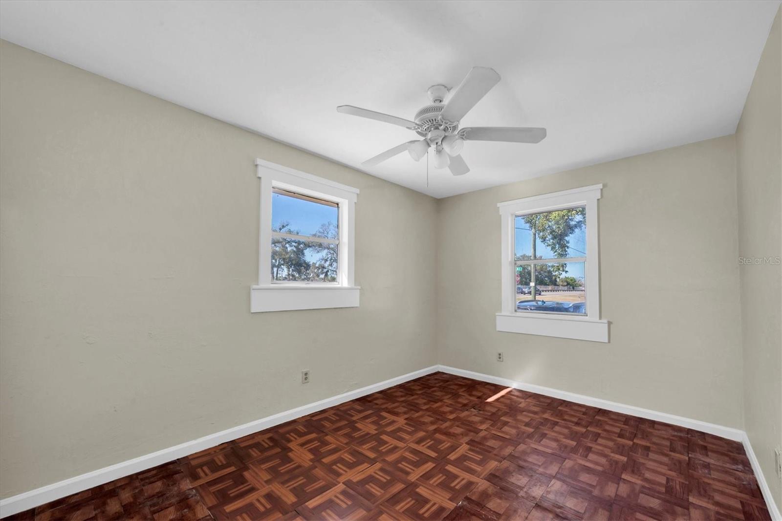 Image 15 of 25 For 1607 18th Street E